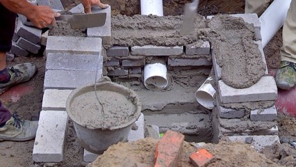 泰康二區(qū)、三區(qū)雨污分流改造工程 貫徹落實(shí)市黨代會(huì)精神，預(yù)計(jì)春節(jié)前完工