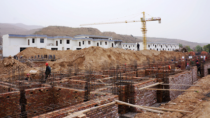 武山縣城關(guān)鎮(zhèn)坡兒新村二期工程正式開工建設(shè)